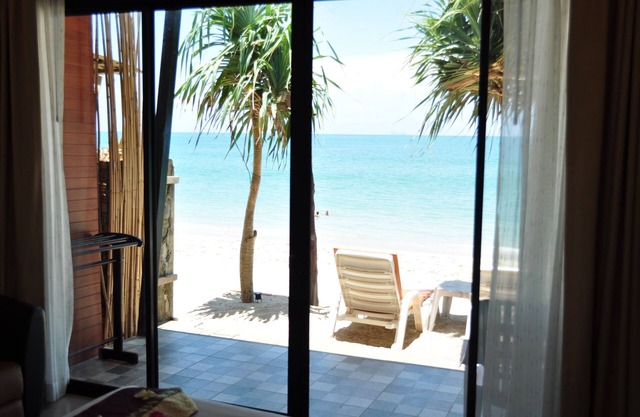 Lanta Seafront Resort