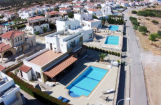Lapis 9 - Villa de tres habitaciones