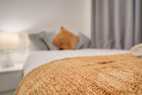 Lara's Place in Canada water - 1 Double Bed, 1 Sofa Bed