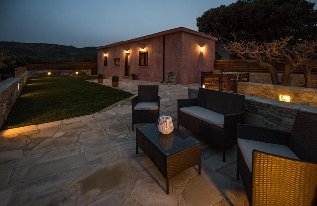 Lardas Luxury Country House