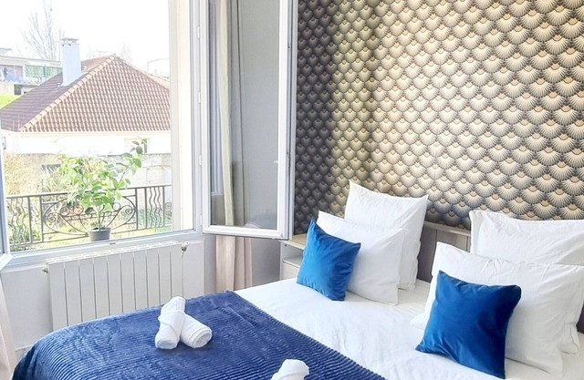 Large 2-room apartment - Paris & Orly Airport 15 min away + Parc de Sceaux 1 min away