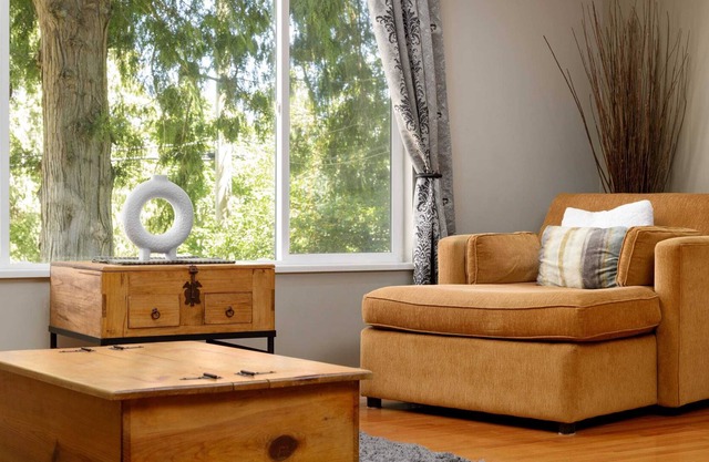 Large 3-BD, 3-WC, 9 minutes to BC Ferries, 5 minutes to Tsawassen Mills