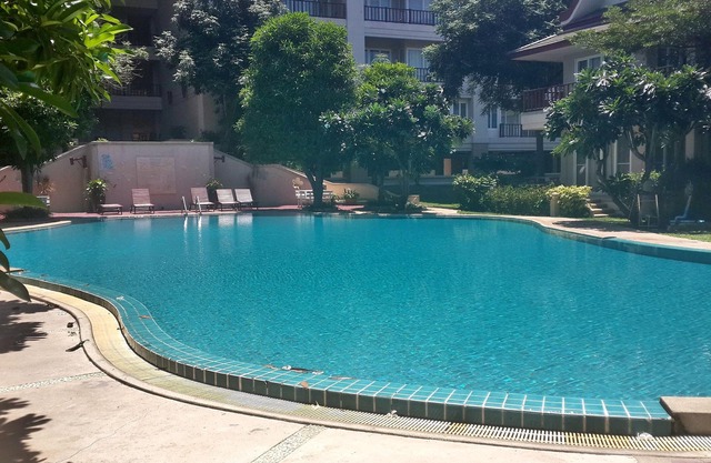 Gran villa de 3 dormitorios en la playa con vistas a la piscina y spa privado. Perfecto para familias