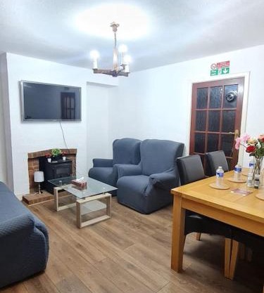 Large 3 Bedroom House