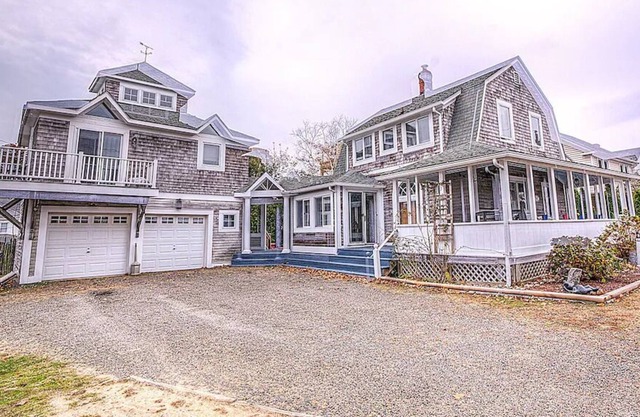 Gran casa de 3 dormitorios con acceso privado a la playa