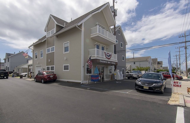 Large 4BR Lavalette Beach House Less Than 1 Block to Beach