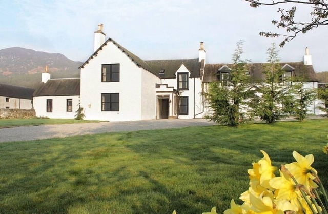 Gran casa escocesa de 7 dormitorios con capacidad para 15 personas en el hermoso entorno de Highlands