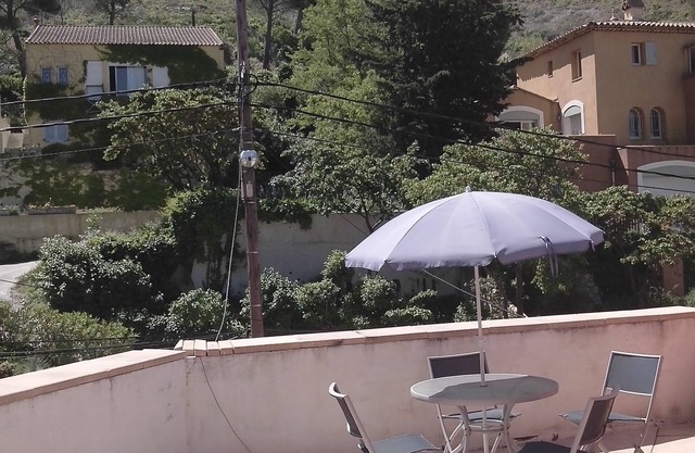 Large apartment Parc des Calanques