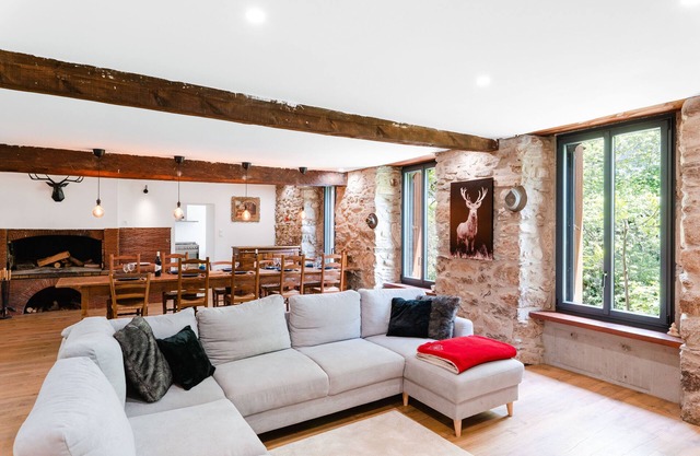 Large apartment with lots of character in the heart of Formiguères