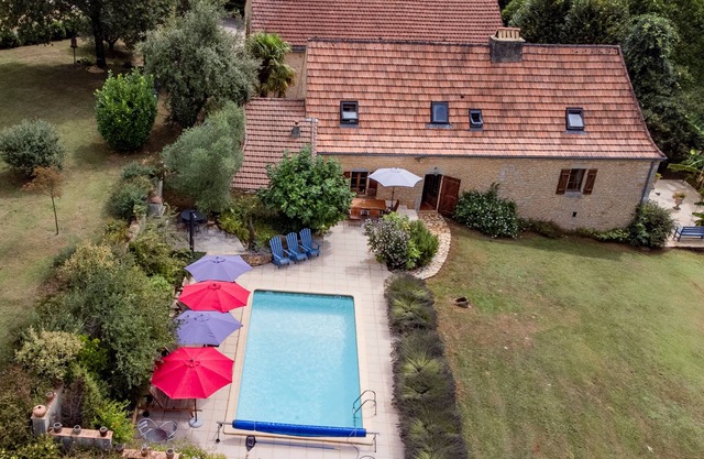 Large authentic very attractive house with pool