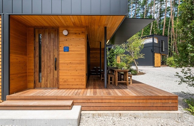 Large building Maisonette surrounded by forest Standard / Minamitsurugun Yamanashi