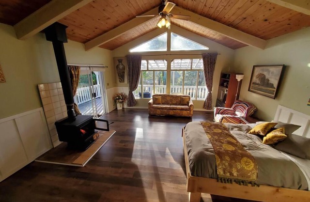 Large cabin with Sauna | 5-min from the beach | Kayak