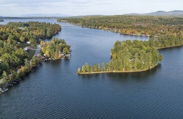 Large Condo on Lake Winnisquam