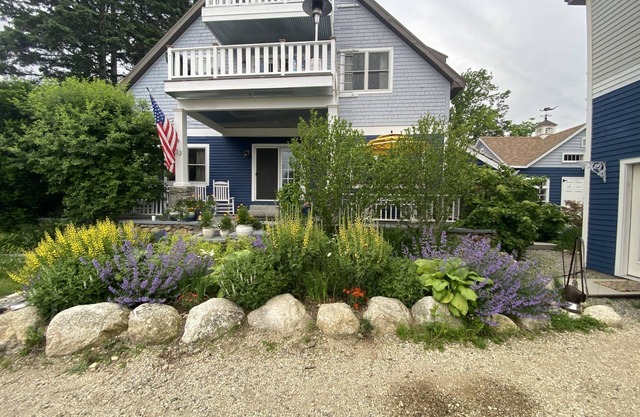 GRAN casa costera con casa diminuta y vista al mar, privacidad, silencio.