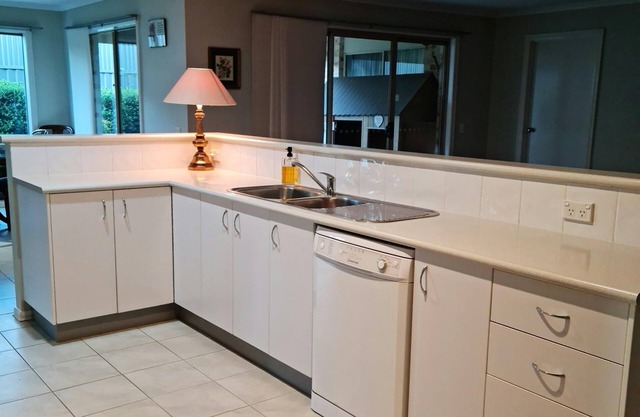 Large Family home in Delecombe10 minutes from the center of Ballarat