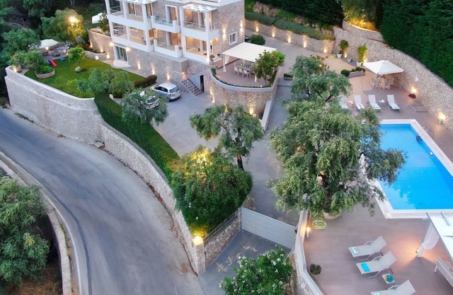 Large family villa with pool