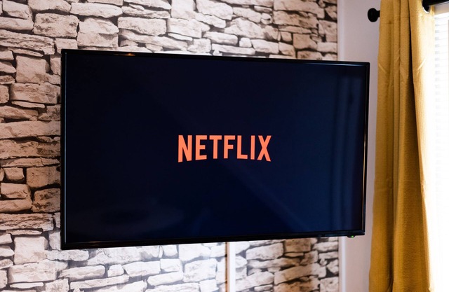 Crymlyn Accommodation - TV in Every Bedroom!
