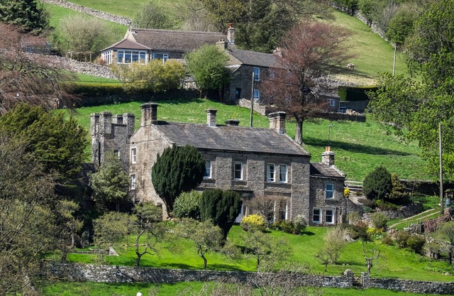 Gran casa de campo georgiana, en una zona rural con buenos pubs y paseos.