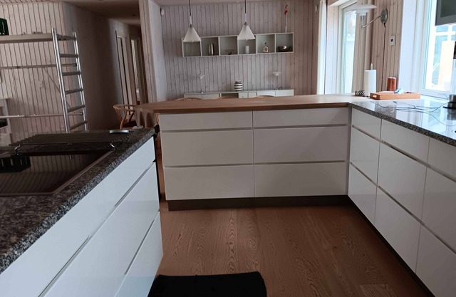 Large holiday home close to nature