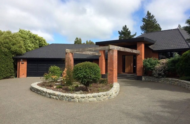 Large Holiday Home in Rolleston