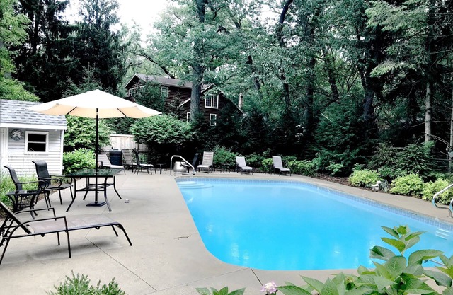 Large home with heated inground pool and hot tub. Close to beach!
