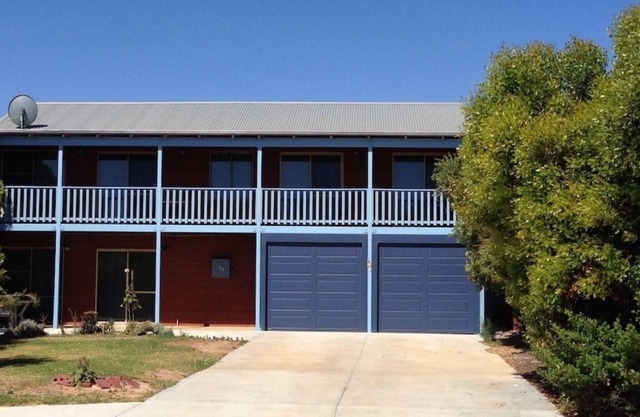Large House 2 mins from the beach