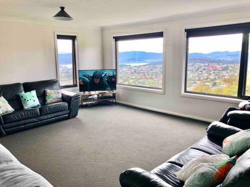 Large House, Centrally Located With Amazing Views