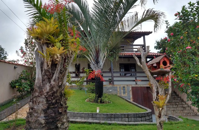 Casa amplia en condominio, con piscina exclusiva de la casa
