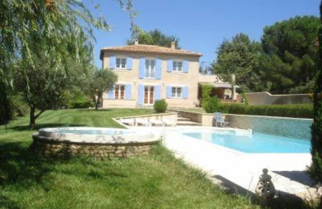 Large house Provencal farmhouse