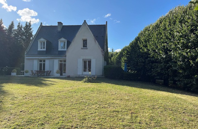 Large house Rochecorbon 5mn from Tours
