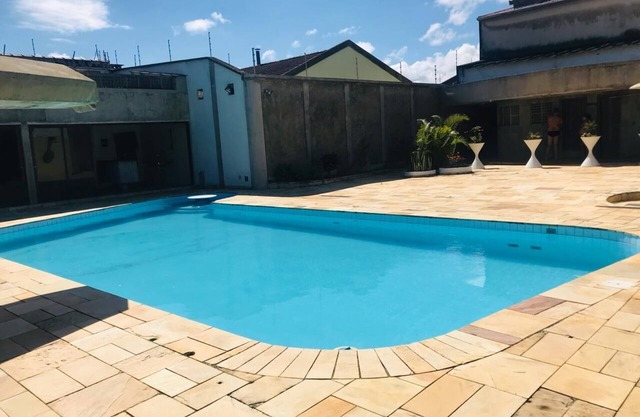 Casa amplia con piscina en Itanhaem