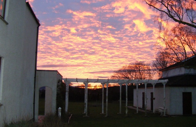 Large & Impressive newly built 5-Bed detached house