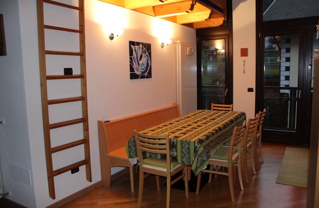 LARGE AND BRIGHT APARTMENT SPECTACULAR VIEW OF THE COUNTY OF BORMIO.........