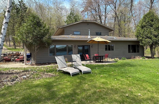 Large Lake Cabin close to Cuyuna Lakes State Trails