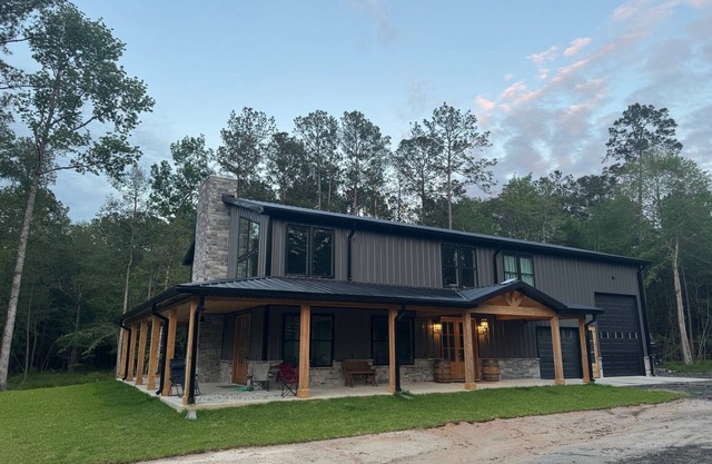 Large Living minutes from Lake Sam Rayburn