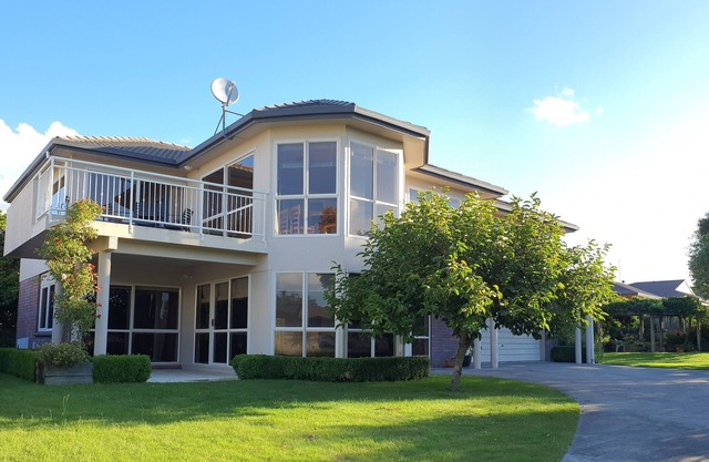 Large & Luxurious Family Home in a Private and Peaceful area