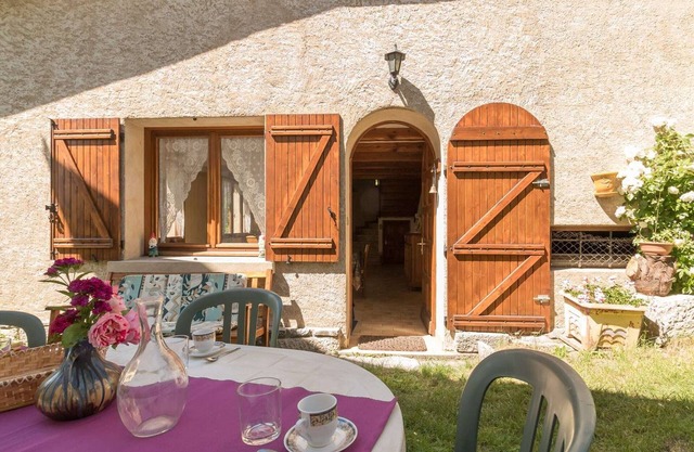Gran estudio con entrepiso, jardín y aparcamiento para 4 personas - Villar-Saint-Pancrace