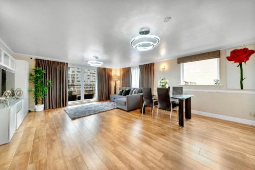 Large Modern 2Bedroom 2Bathroom Apartment London Cutty Sark Greenwich Close to Canary Wharf, 02 - Perfect for long stay