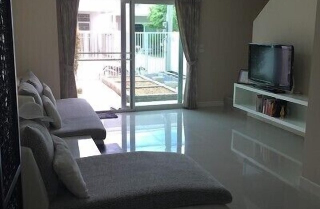 Gran casa adosada nueva de 2 habitaciones