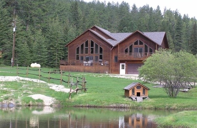 Lote grande, estanque de truchas!