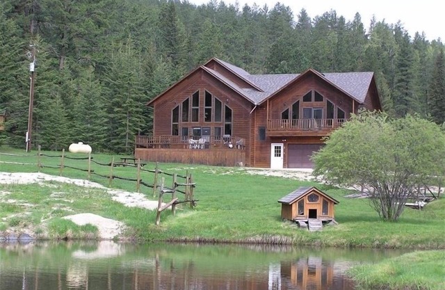 Lote grande, estanque de truchas!