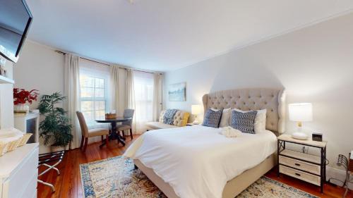 Large Private Room, Walk To Fenway, Bu, Hospitals