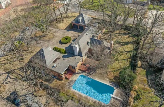 Large, Professionally Decorated French Style near Southern Hills with Pool