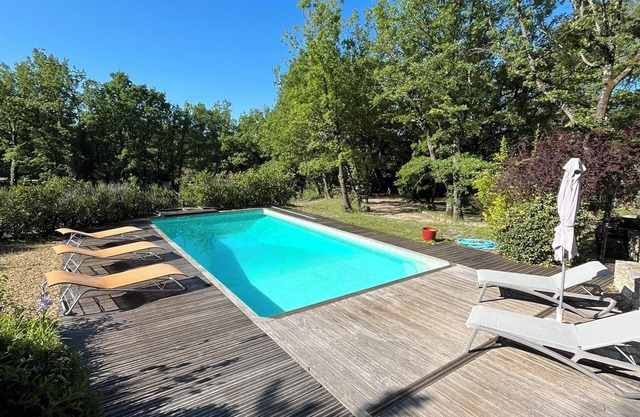 Large Provencal house with swimming pool