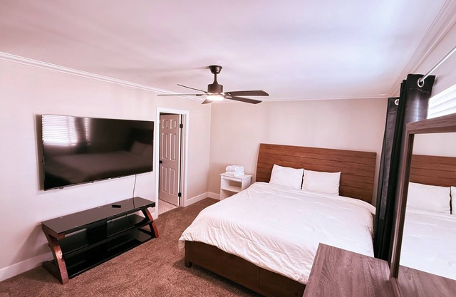 Habitación grande con baño privado