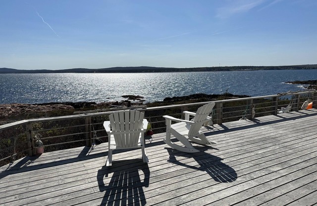 Large, secluded home with beautiful private stone beach to explore!