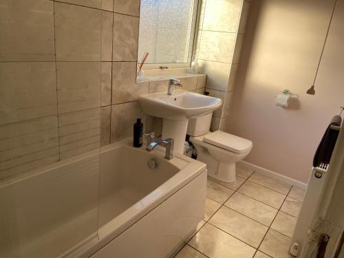 Large spacious 3 bedroom house Westerhope