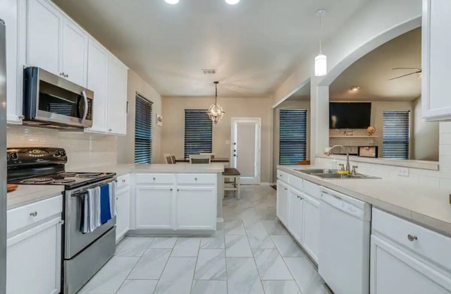 Large spacious, gorgeous home