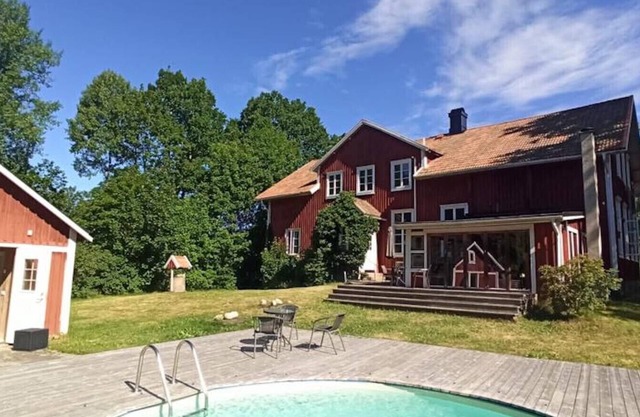 Large, spacious holiday home in a secluded location with winter garden - Hot tub - pool