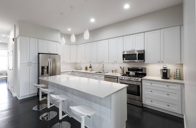 Large Stylish 3BR Loft on Cobblestone Ln Near NYC